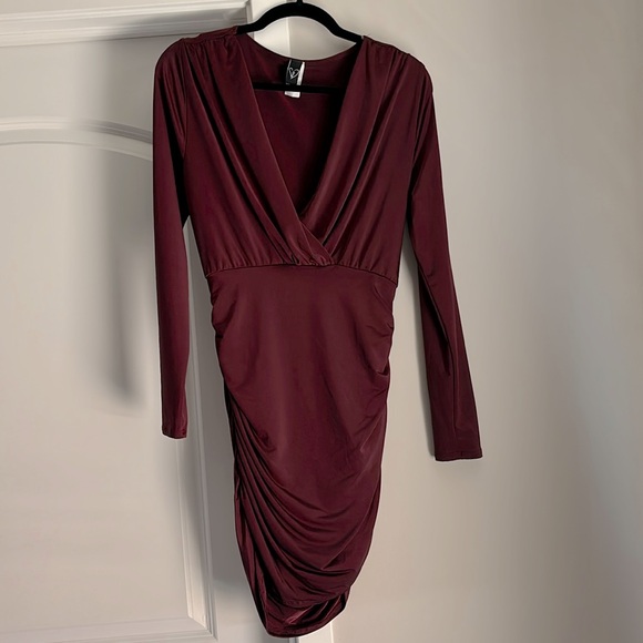 Windsor ruched mini dress - Picture 3 of 7